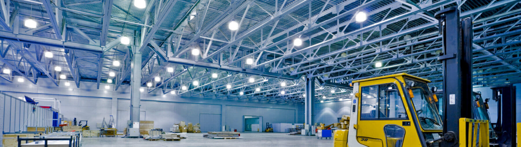 Типы промышленных светильников и виды освещения для промышленных помещений
